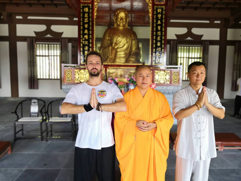 Disciple Ceremony-Oliver Vulliamy is Accepted as Official Disciple by Master Shi Xinglin